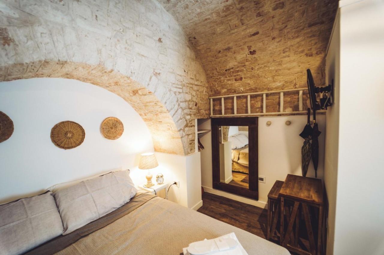 Trullo Syrah-Trulli Anti Charme & Relax Bed & Breakfast Alberobello Bagian luar foto