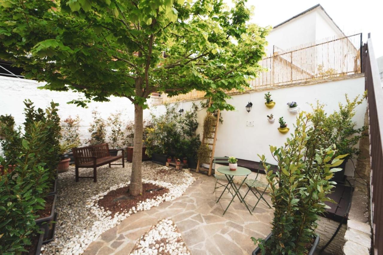 Trullo Syrah-Trulli Anti Charme & Relax Bed & Breakfast Alberobello Bagian luar foto