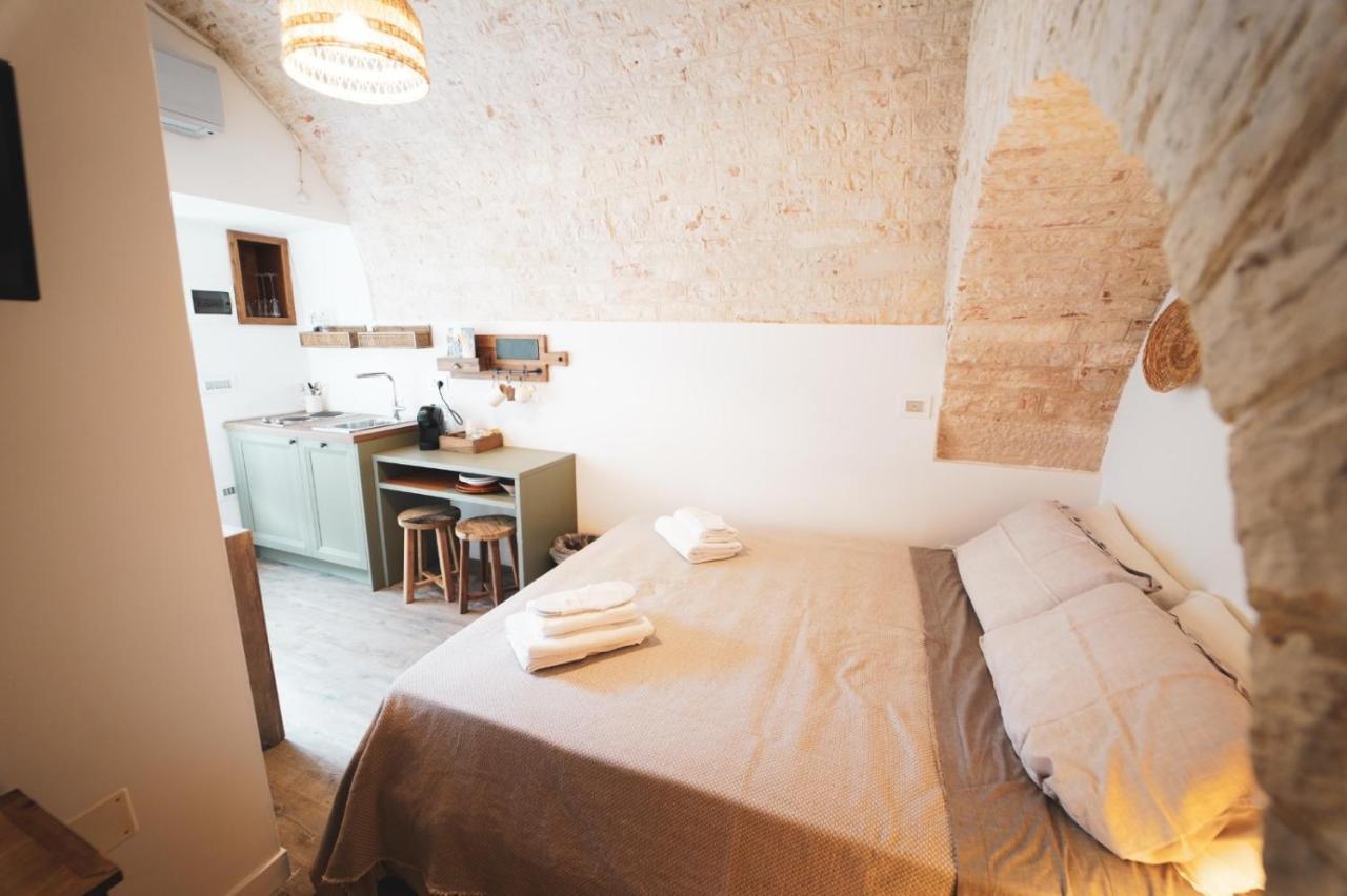 Trullo Syrah-Trulli Anti Charme & Relax Bed & Breakfast Alberobello Bagian luar foto