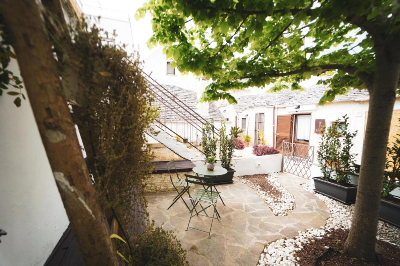 Trullo Syrah-Trulli Anti Charme & Relax Bed & Breakfast Alberobello Bagian luar foto